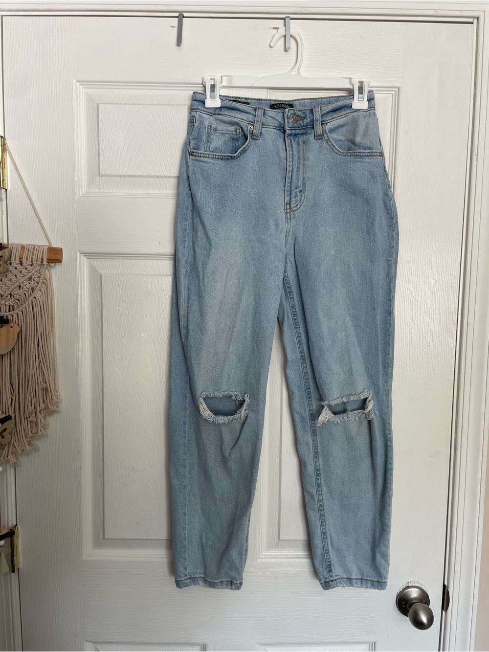 Wild Fable Light Blue Distressed Super High-Rise Women's size 2 Tapered Jeans